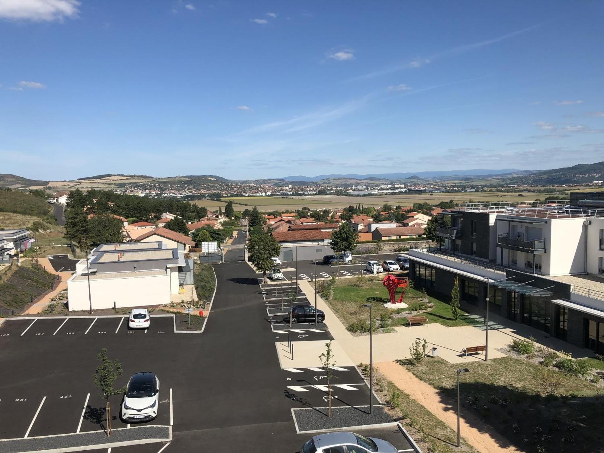 Domitys - Le Manoir Apartment Perignat-les-Sarlieve Exterior photo